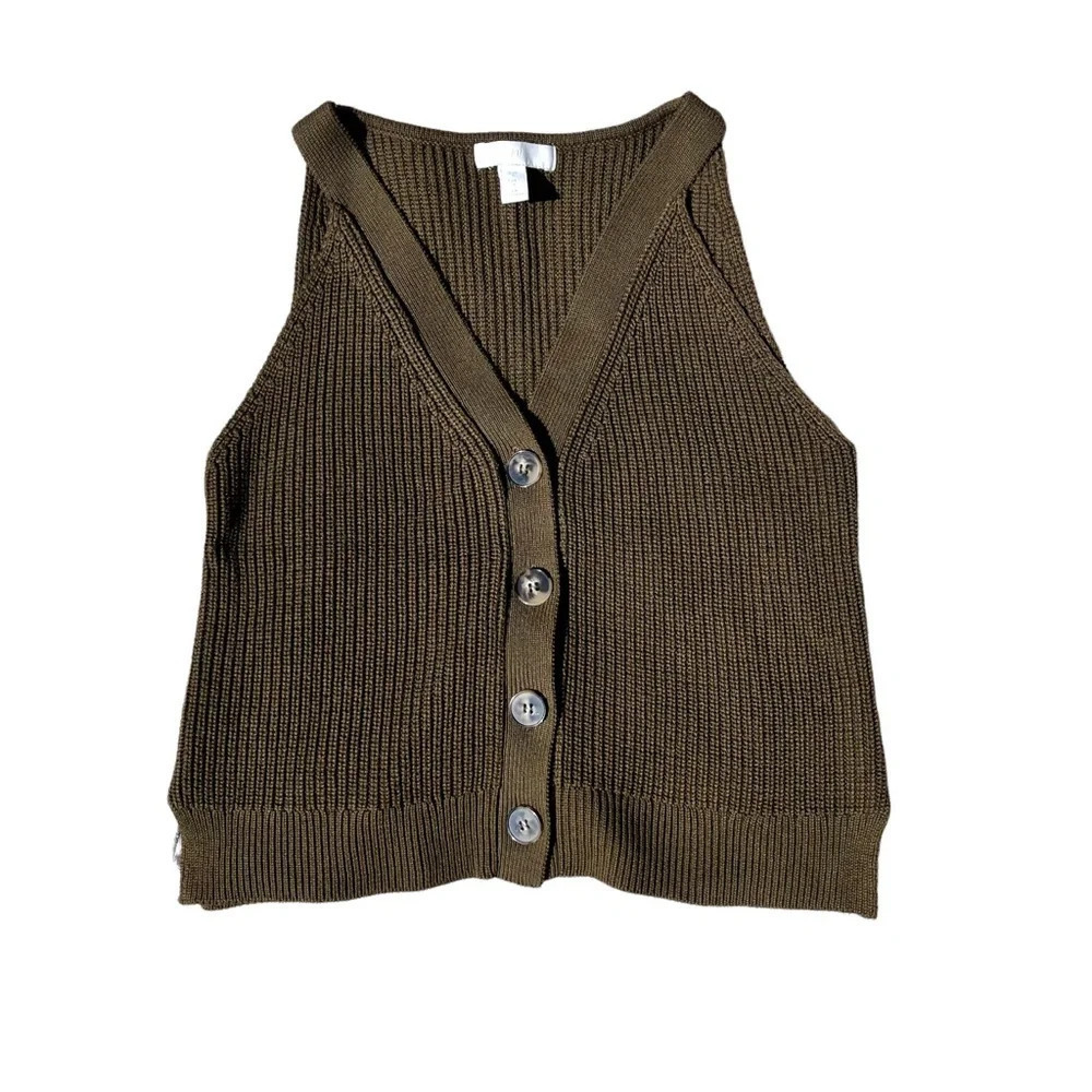 Knit button up sleeveless top